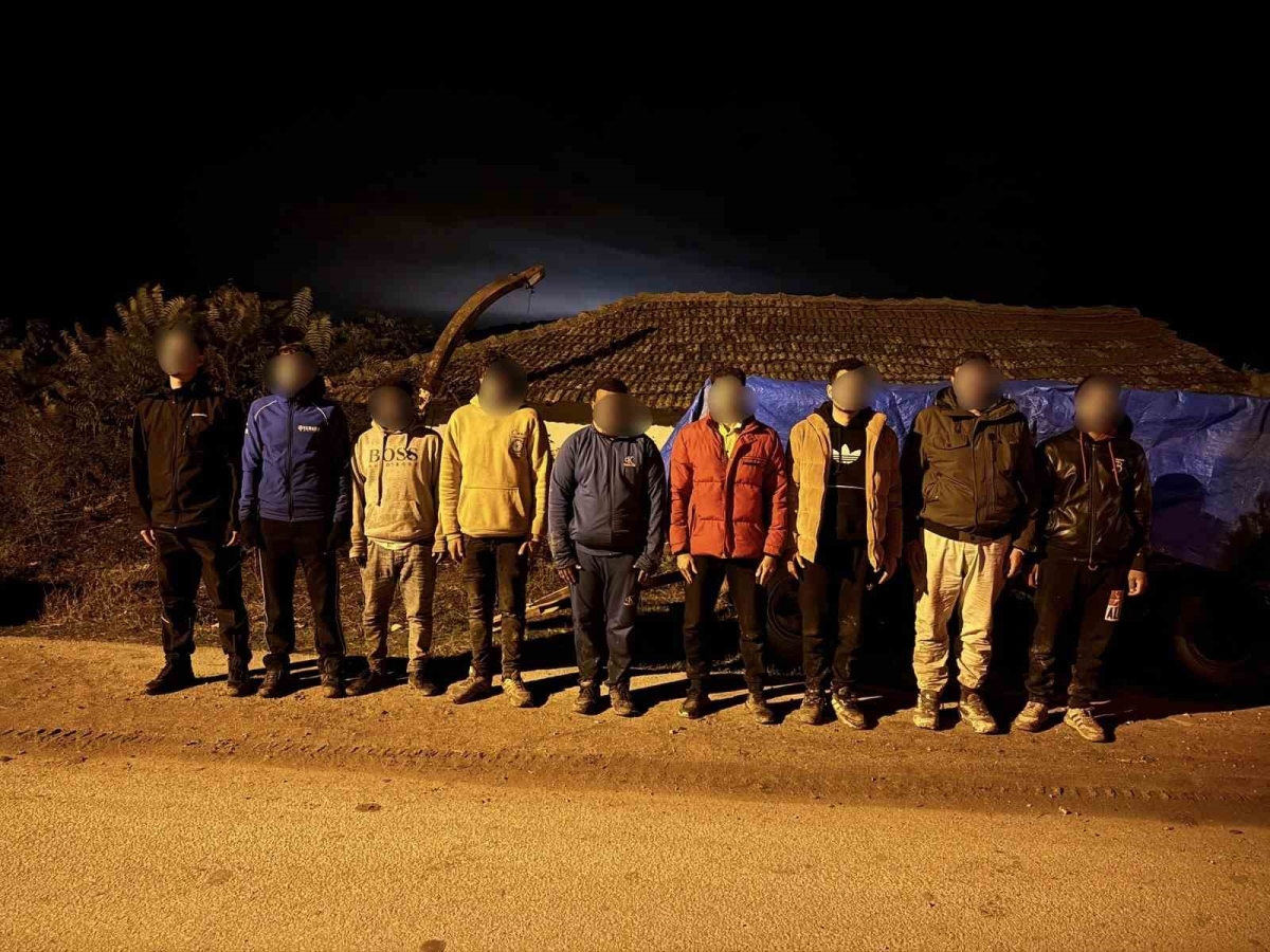 Edirne’de 9 düzensiz göçmen yakalandı
