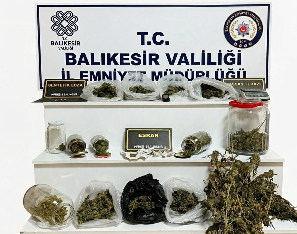Balıkesir’de uyuşturucu operasyonu: 2 şahsa gözaltı
