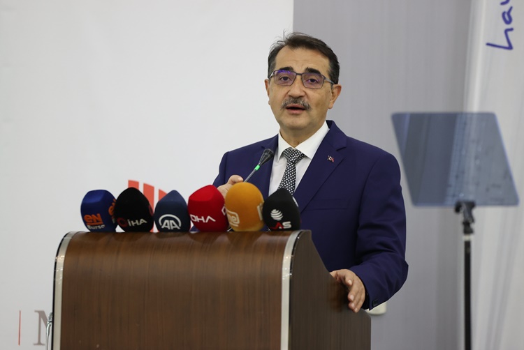 Enerji ve Tabii Kaynaklar Bakanı Dönmez Bursa'da 