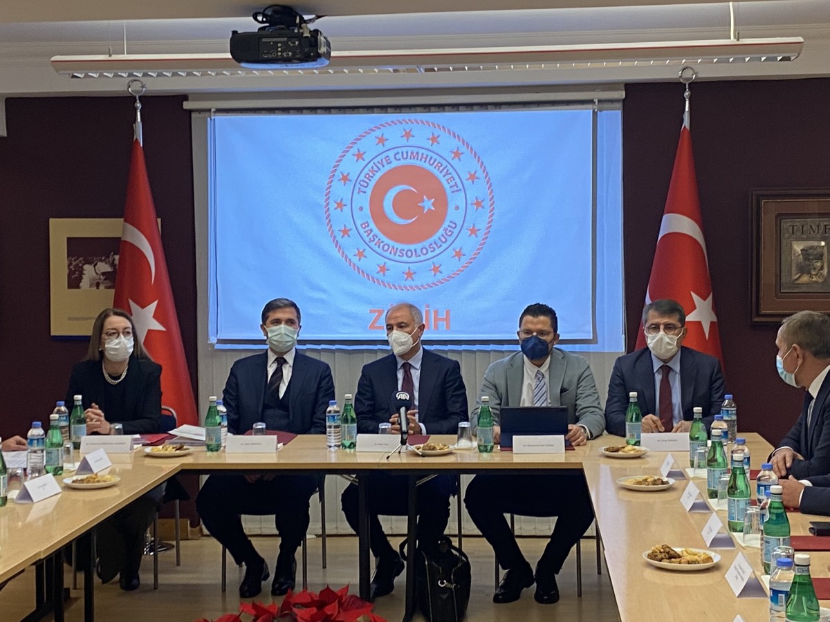 Ak Parti Genel Başkan Yardımcısı/ Bursa Milletvekili Efkan Âlâ Zürihte STK ziyaretlerinde bulundu