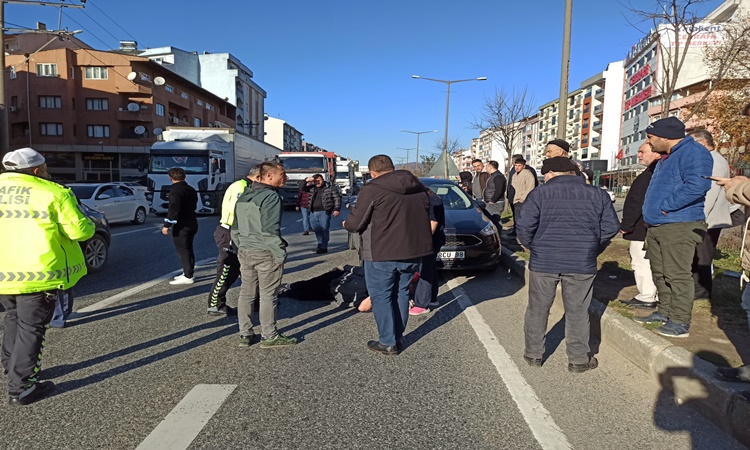 Bursa'da otomobilin çarptığı yaya yaralandı
