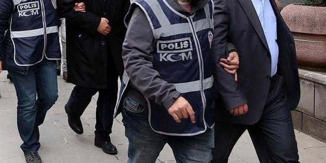 Bursa'da firari FETÖ şüphelileri ve hükümlülerine yönelik operasyonda 7 kişi yakalandı