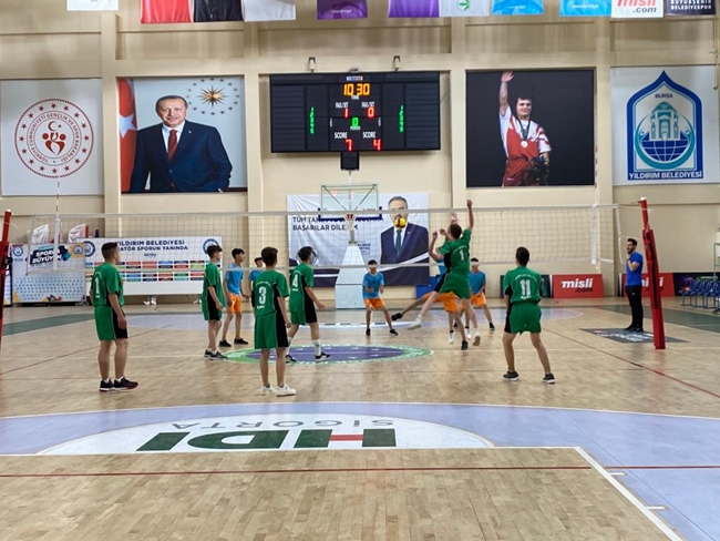 Yıldırım'da Okul Sporları Şenlikleri başladı 