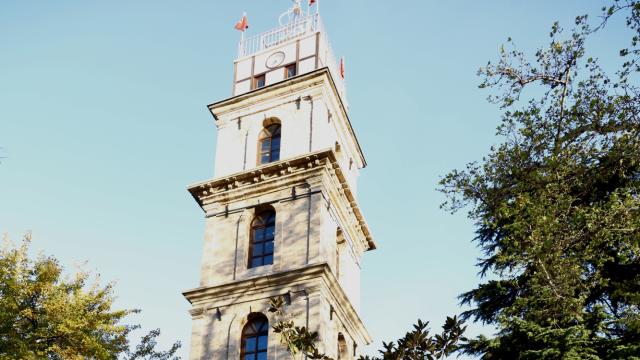 Tophane Saat Kulesi'nin asırlık saati 30 yıl sonra çalıştırıldı