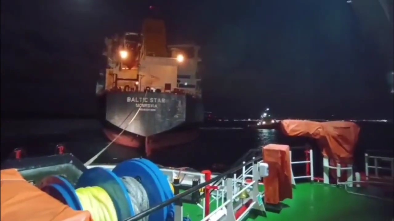 Çanakkale Boğazı’nda kimyasal tanker makine arızası yaptı
