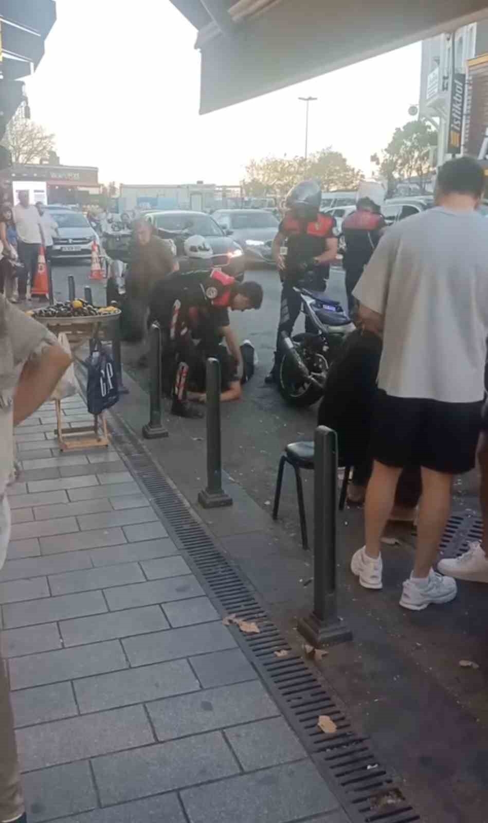Sarıyer’de polisin ’dur’ ihtarına uymayan motosiklet sürücüsü yakalandı
