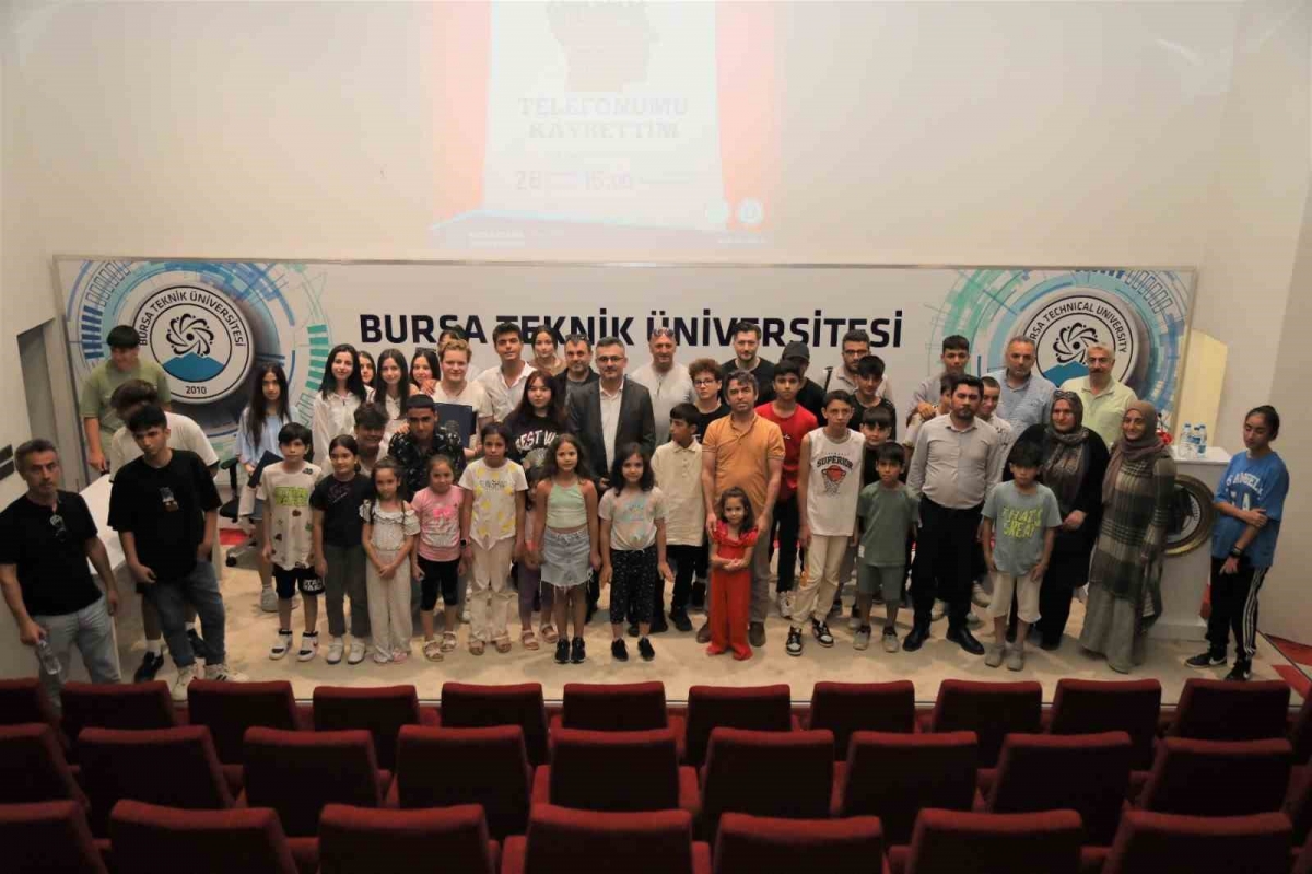Bursa’da bağımlılık tiyatro ile anlatıldı