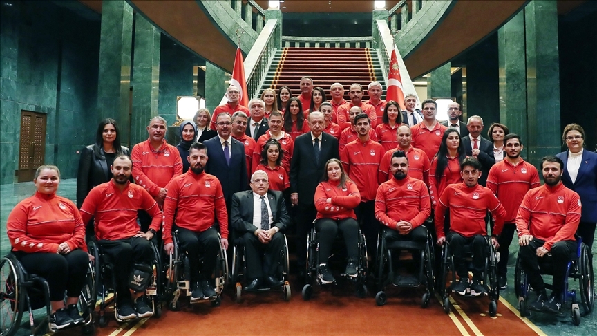 Erdoğan, paralimpik oyunlarda madalya kazanan sporcuları kabulünde konuştu: 84 milyonun iftihar kaynağı oldunuz