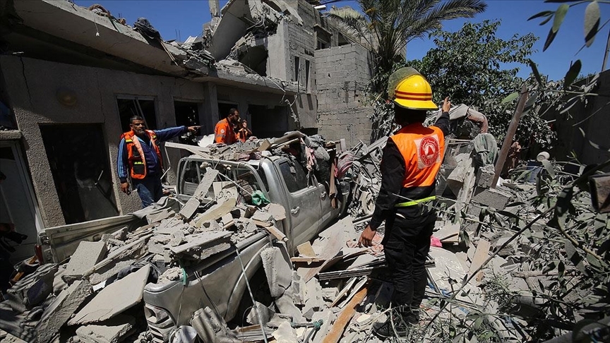 İsrail'in Gazze'ye düzenlediği saldırılarda hayatını kaybedenlerin sayısı 61'i çocuk, 213'e yükseldi