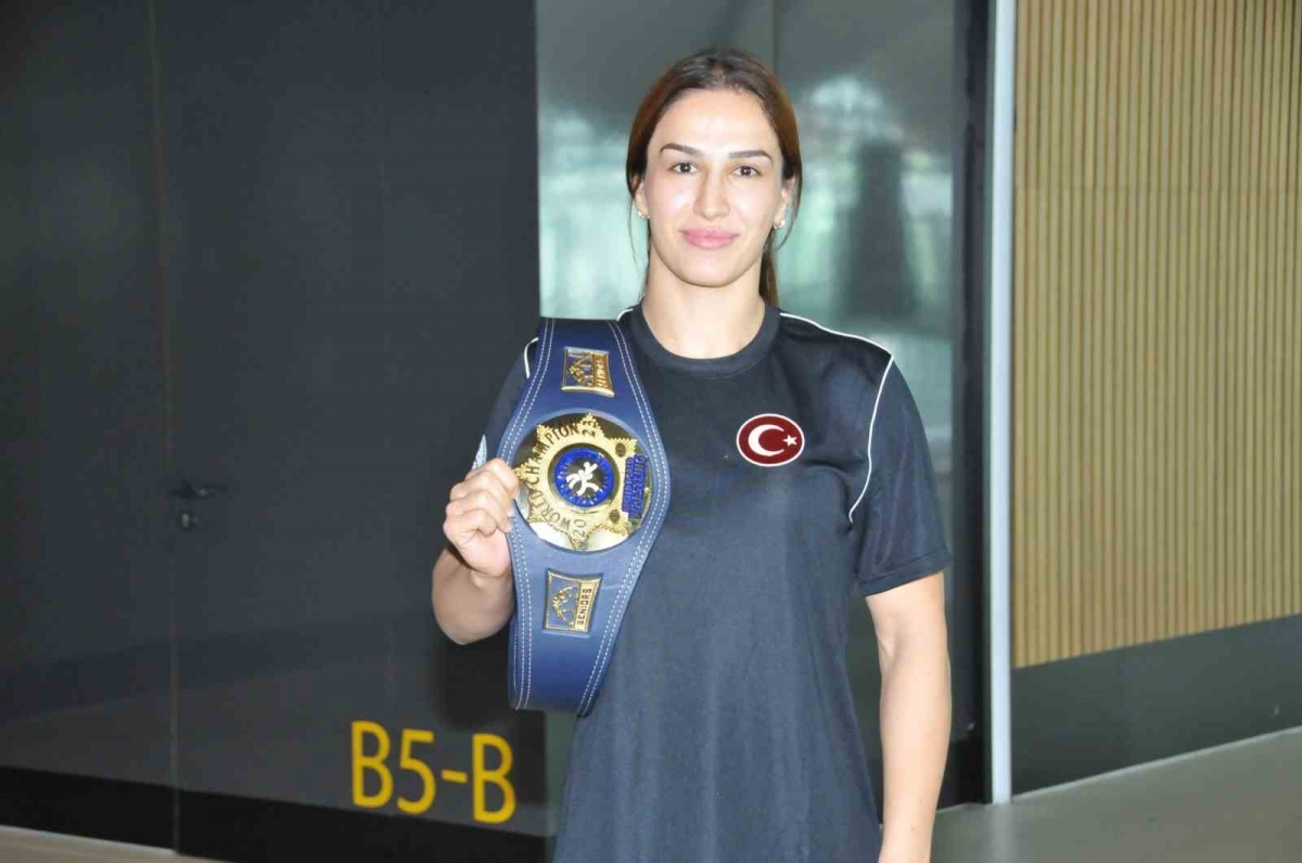 Buse Tosun Çavuşoğlu: ″Ülkeme olimpiyat kotası ve dünya şampiyonluğu kazandırdım″