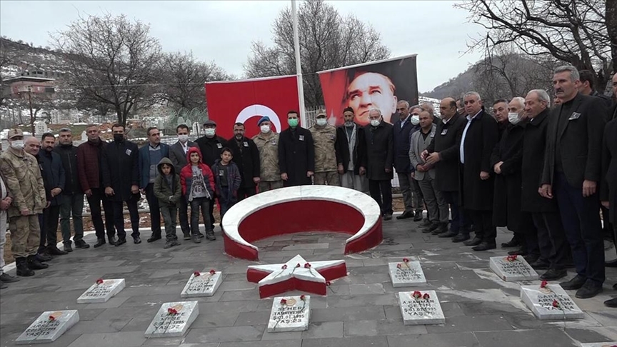 Terör örgütü PKK'nın Hamzalı'da katlettiği 23 şehit törenle anıldı