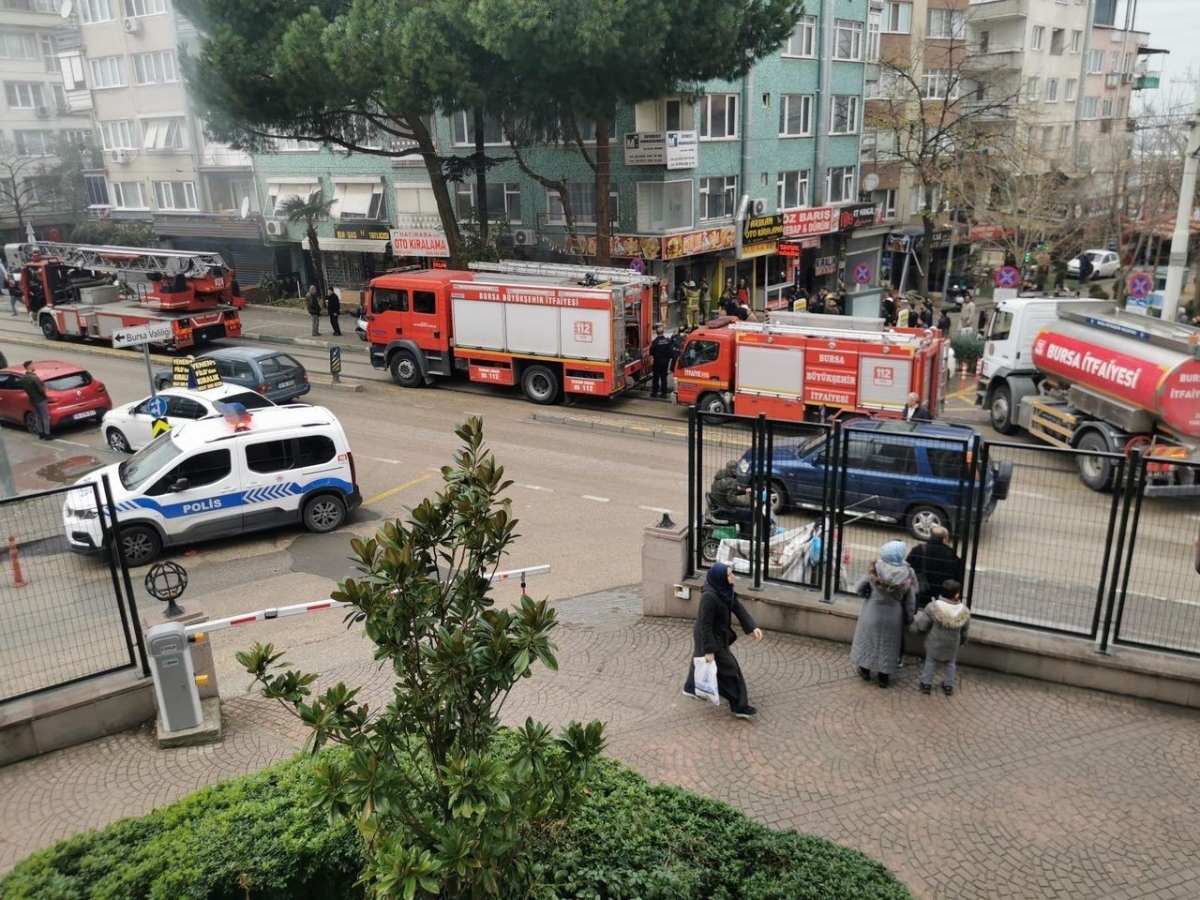 Bursa’da seyir halindeki motosiklet alev topuna döndü