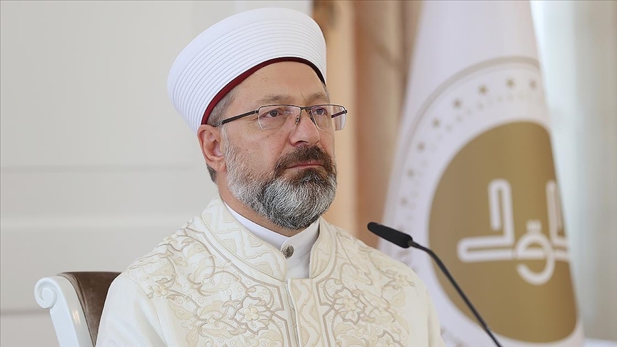 Diyanet İşleri Başkanı Erbaş: İsveç'te Kur'an-ı Kerim'e yönelik hadsizce gerçekleştirilen saldırıyı lanetliyorum