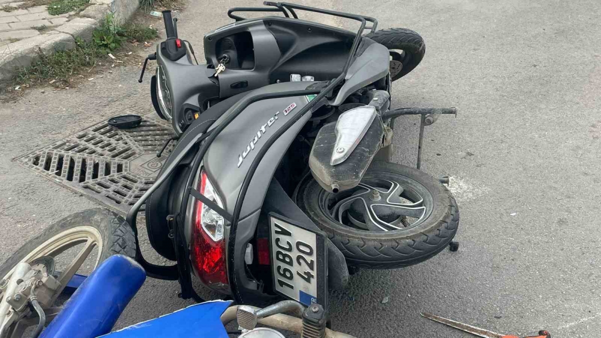 Bursa’da feci kaza! 2 motosiklet çarpıştı