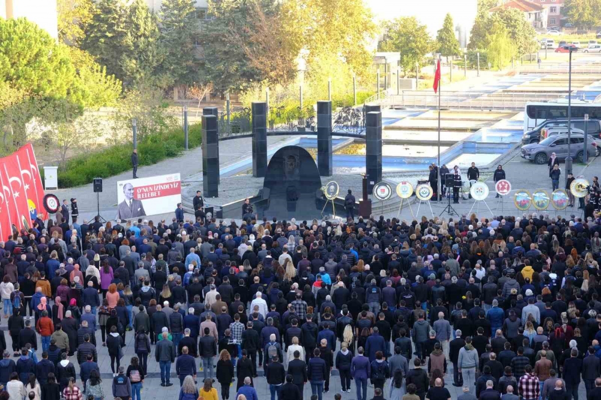 Atatürk vefatının 85. yılında Nilüfer’de özlemle anıldı