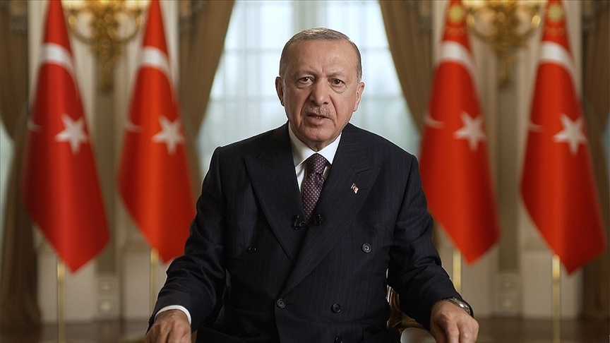 Cumhurbaşkanı Erdoğan: Almanya'daki kardeşlerimiz göğsümüzü kabartan işlere imza atıyor