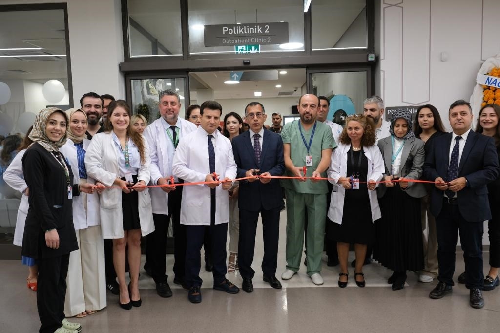 Başakşehir Çam ve Sakura Şehir Hastanesi Dermatokozmetoloji Merkezi açıldı: ″Estetik uygulamalar güvenilir ellerde yapılacak″