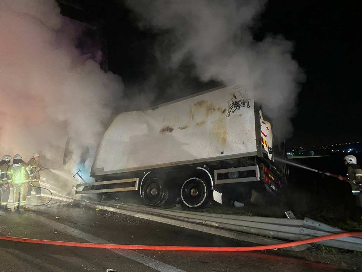 2 kişinin kamyonda yanarak can verdiği kazada sürücü hakkında karar verildi