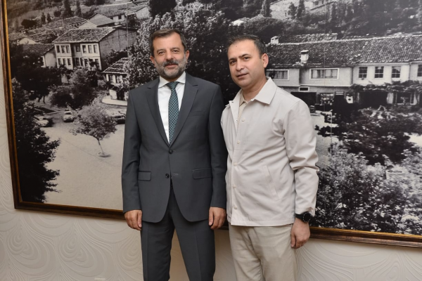 Abdullah Akay'dan Gürsu Belediye Başkanı Mustafa Işık'a ziyaret