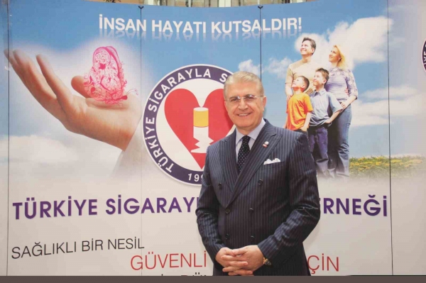 Prof. Dr. Aydın: ″Gençlerimizi ve çocuklarımızı tütün endüstrisinin müdahalesinden koruma önceliğimizdir″