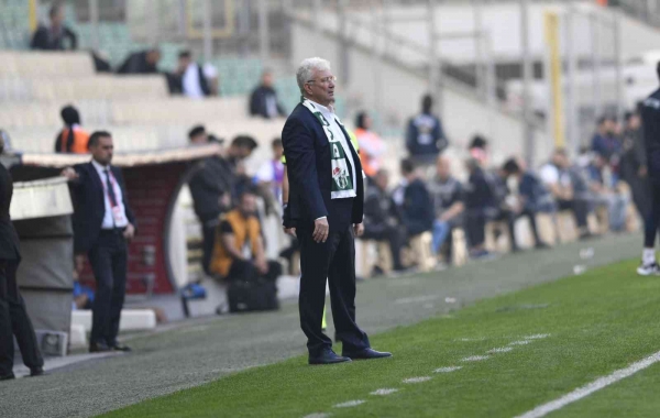 Bursaspor 2022’de dört teknik adamla çalıştı