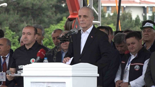 TÜRK-İŞ Genel Başkanı Atalay: ″İşçilerin yeni bir anayasaya ihtiyacı var″